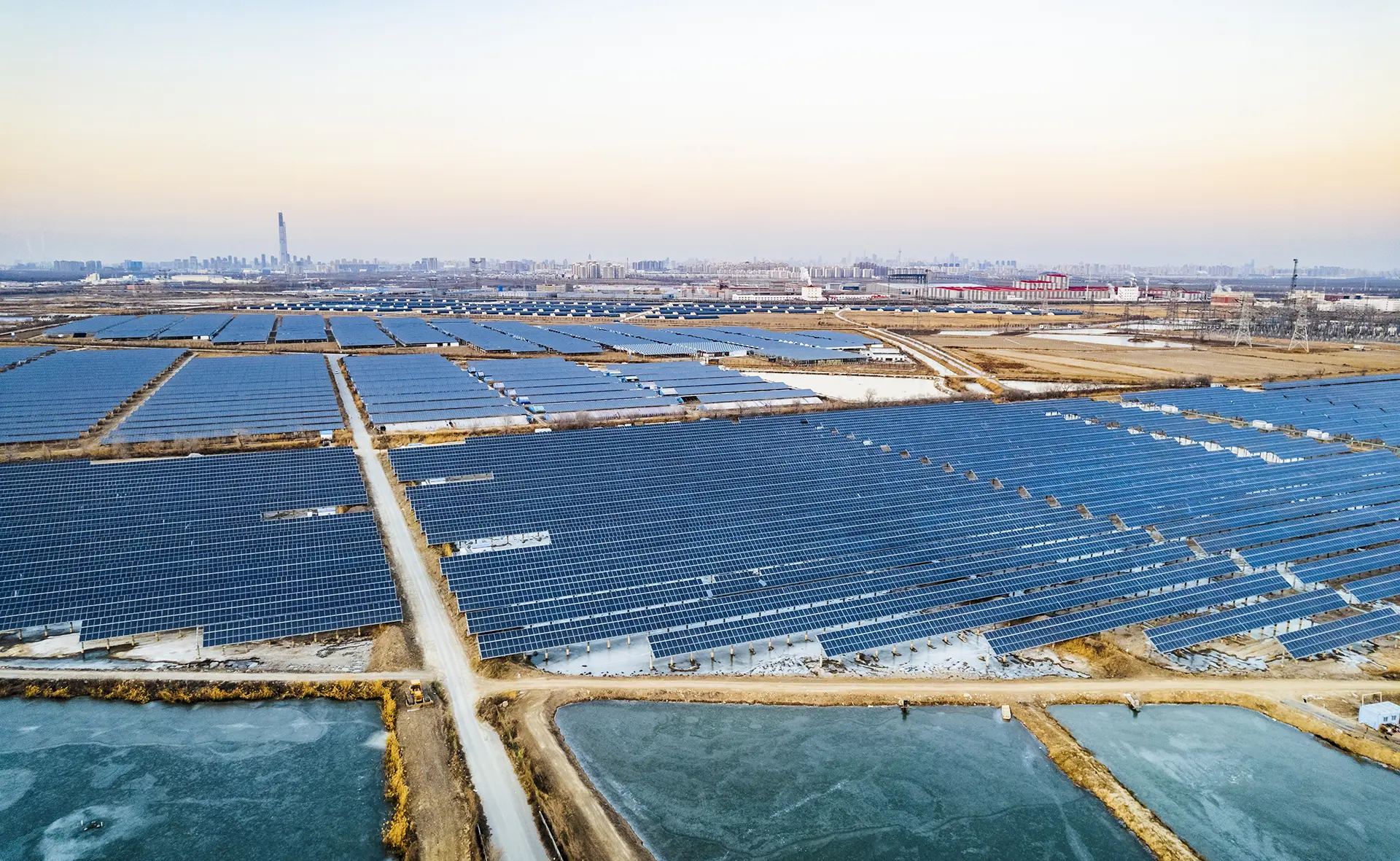 绿动未来，一触即发：欧姆龙以设计引领光伏科技新风尚