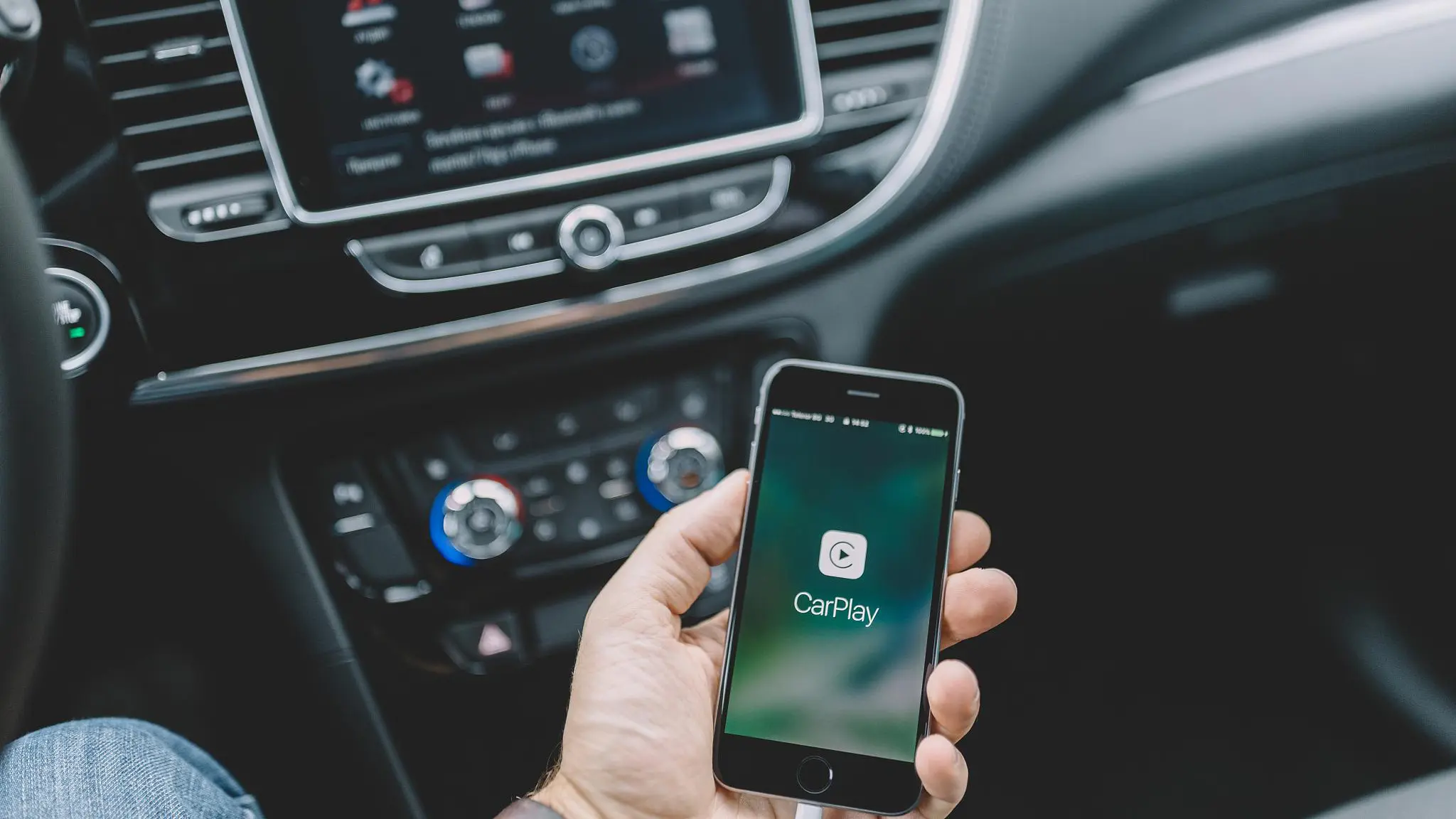 无需自研团队！一键解锁苹果CarPlay Ultra同源设计系统