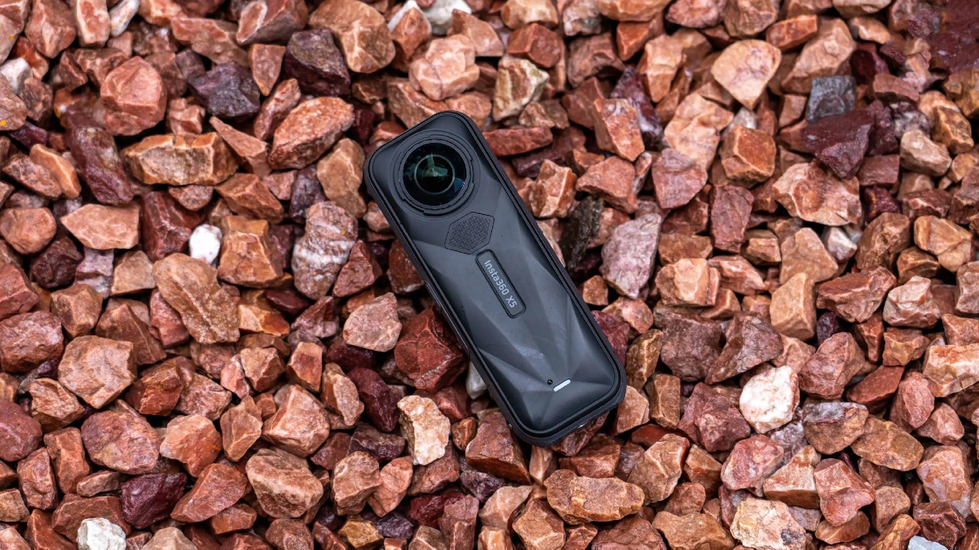 影石与大疆：跨界共创智能影像新未来