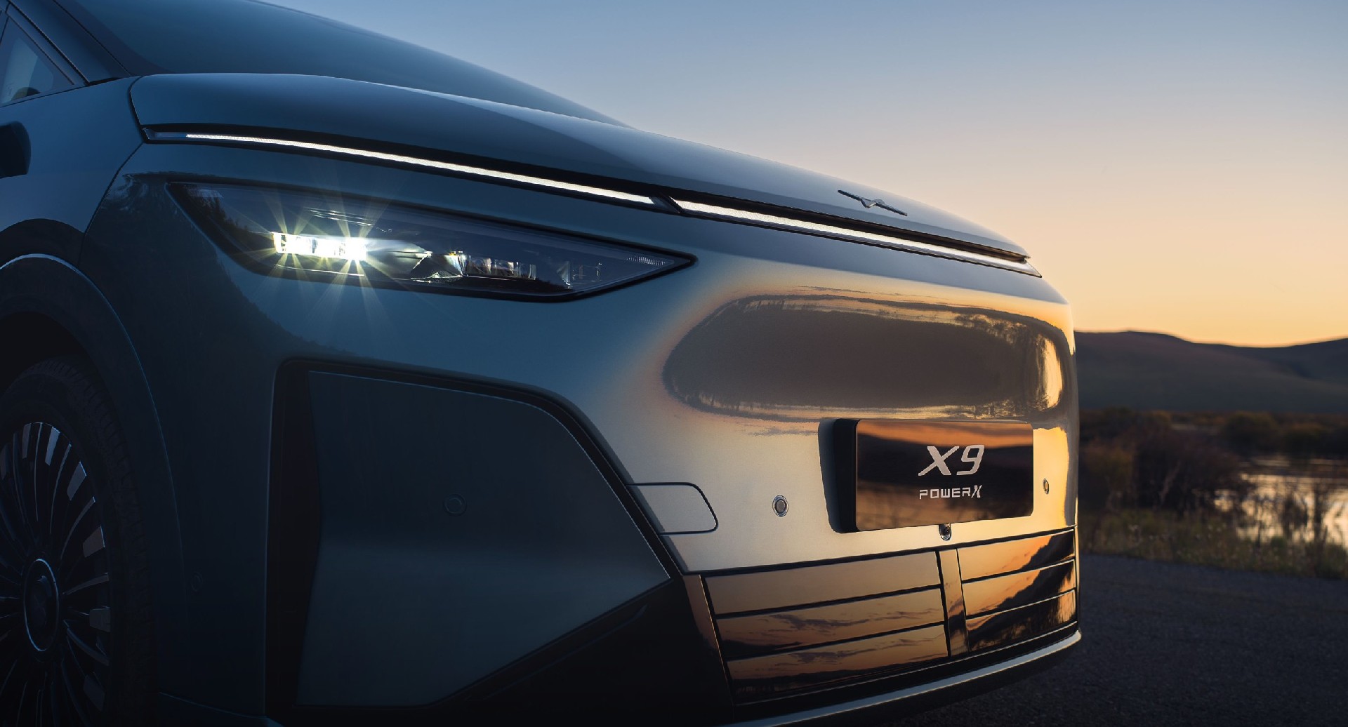 小鹏 X9 超级增程登场：一年磨剑，焕新出行体验